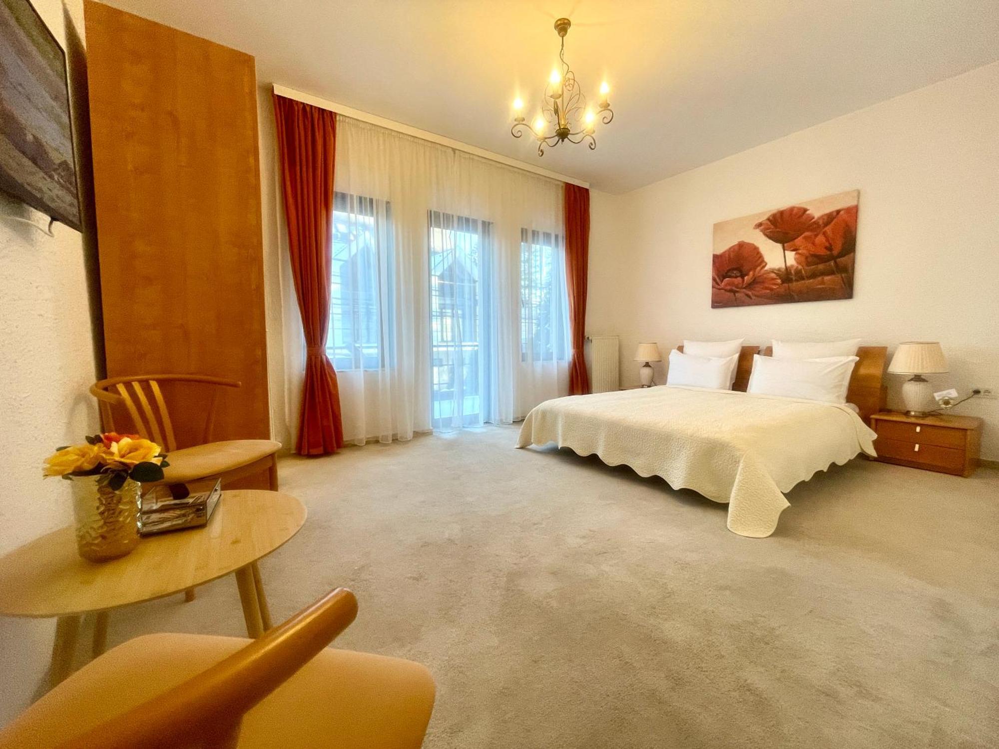 Vila Terase Hotel Sinaia Ngoại thất bức ảnh